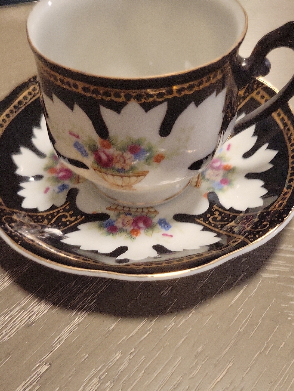 Vintage Floral Tea Cup & Saucer Set in Black, Gold and White